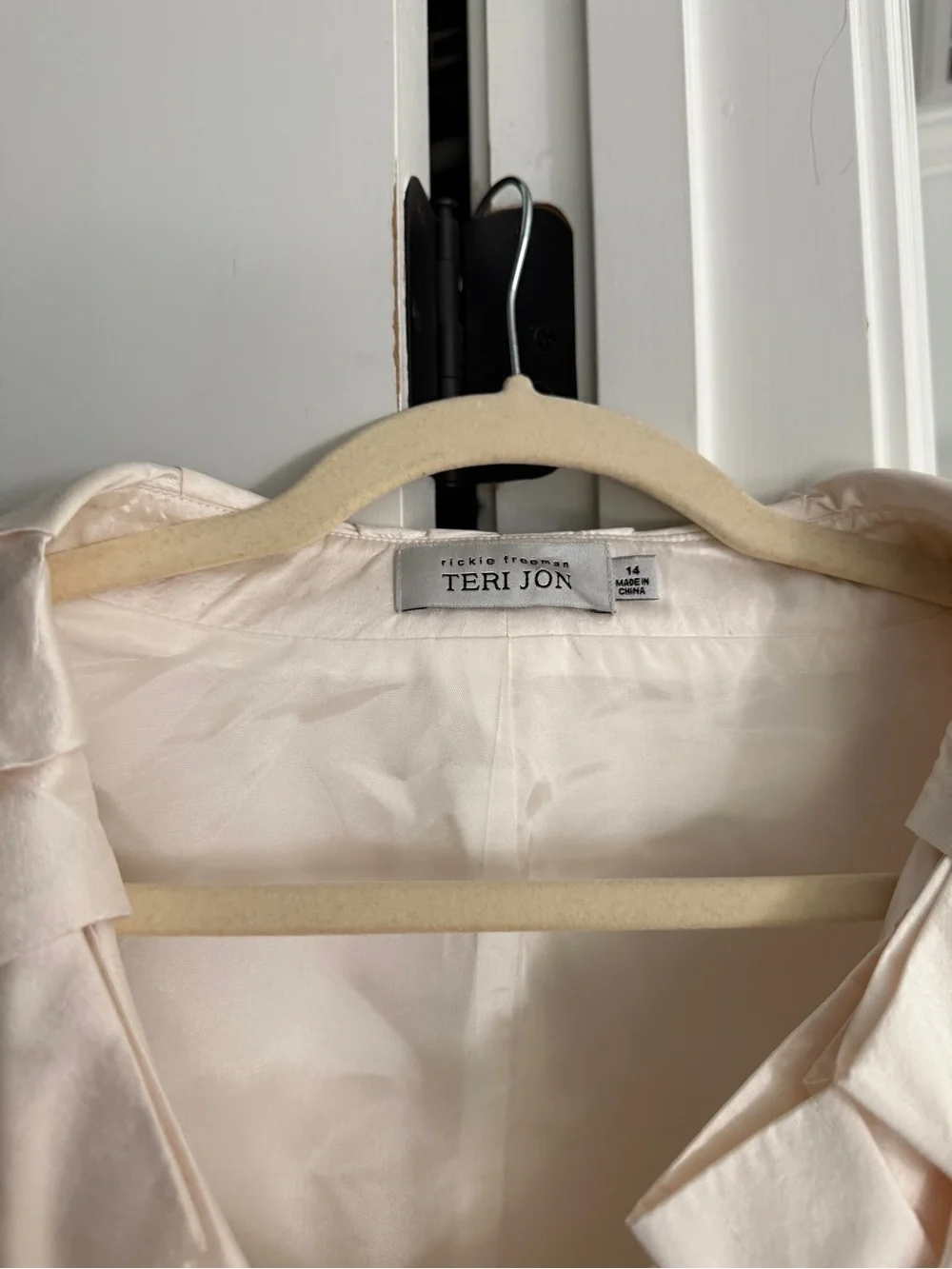 Teri Jon Cream Double-Breasted Silk‎ Jacket